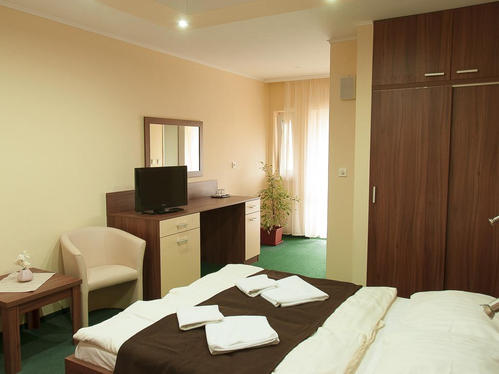 Penzion Fortune Dunajská Streda Kamer foto