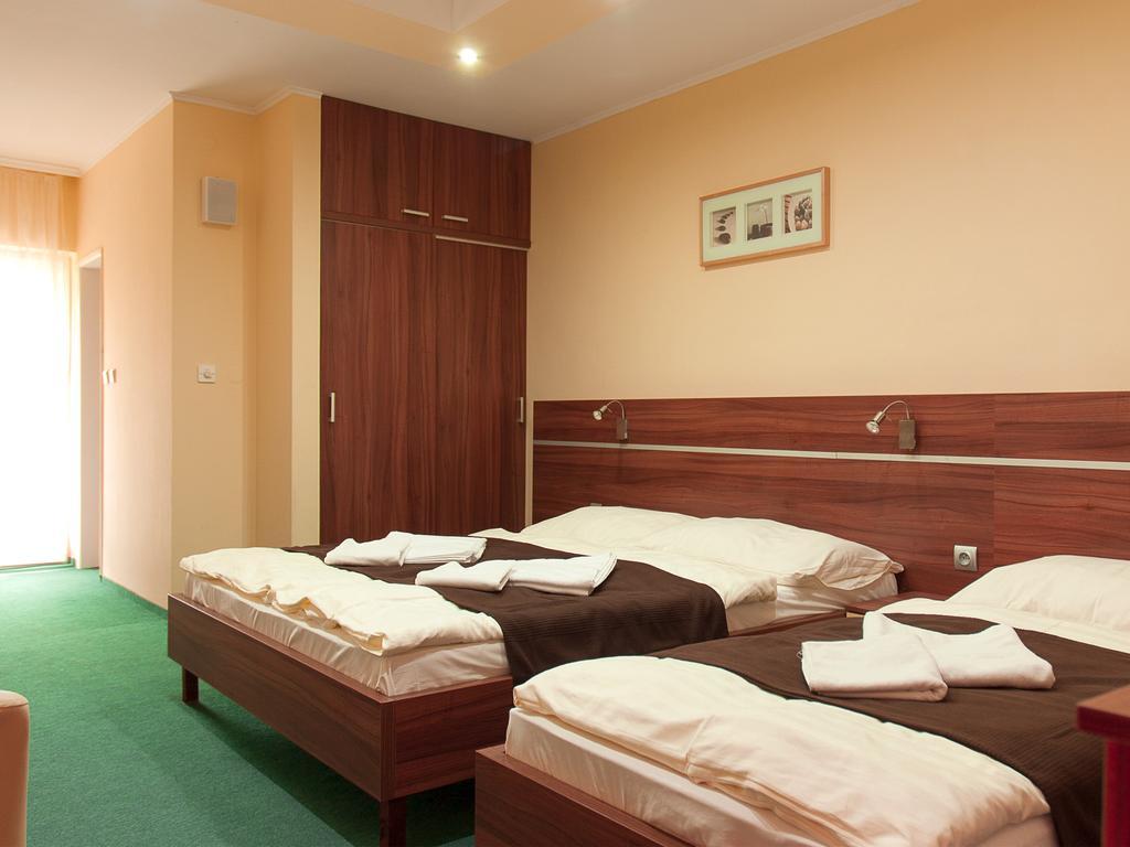 Penzion Fortune Dunajská Streda Kamer foto